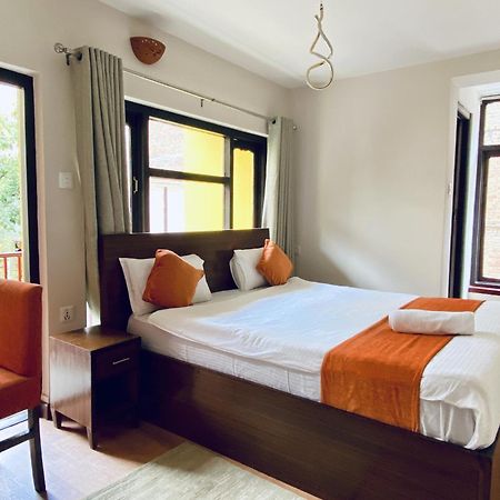 Hotel Pala Kathmandu Buitenkant foto