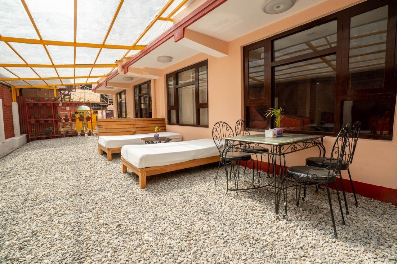 Hotel Pala Kathmandu Buitenkant foto