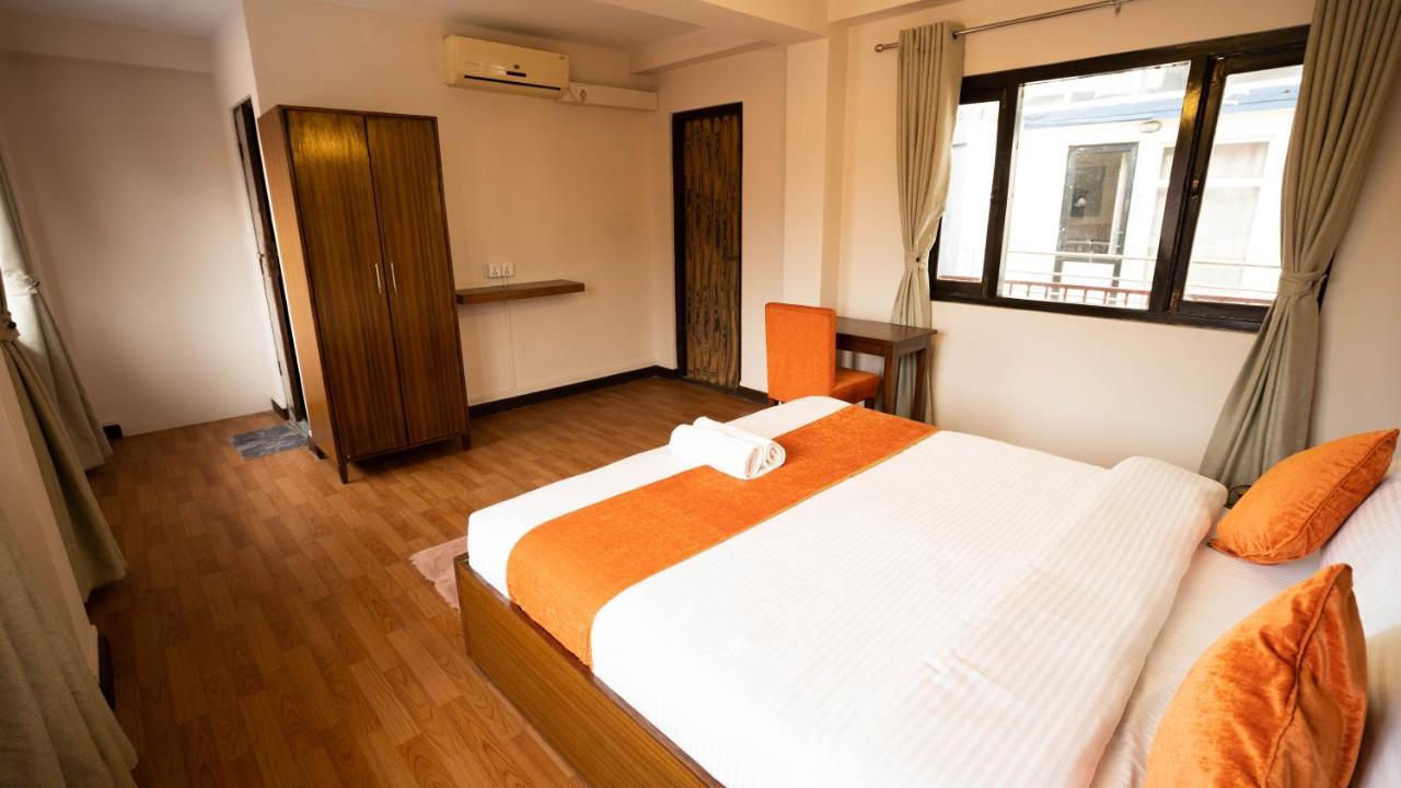 Hotel Pala Kathmandu Buitenkant foto
