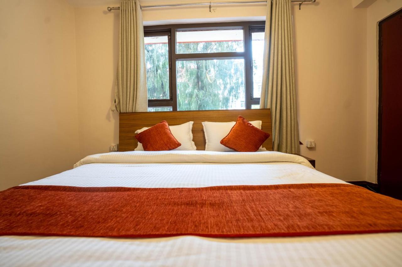 Hotel Pala Kathmandu Buitenkant foto
