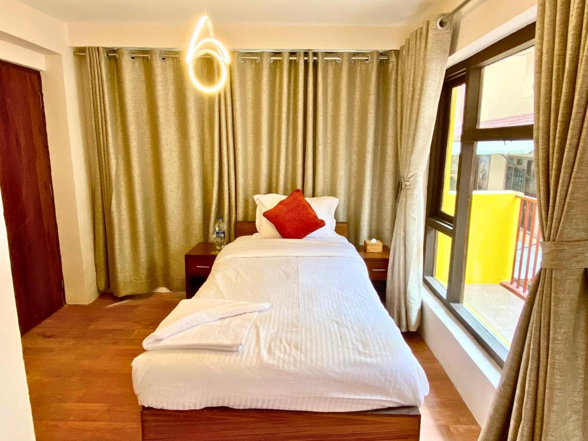 Hotel Pala Kathmandu Buitenkant foto