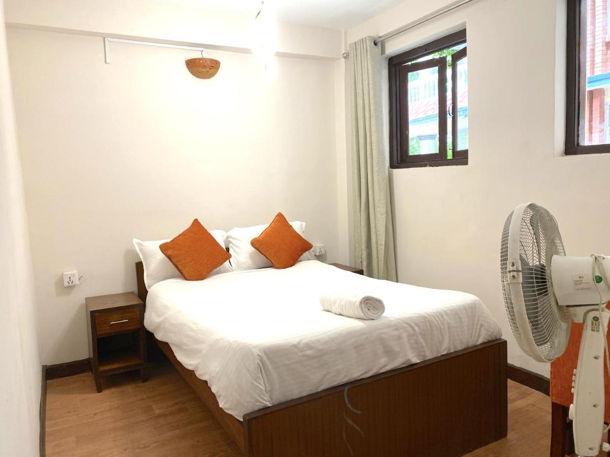 Hotel Pala Kathmandu Buitenkant foto