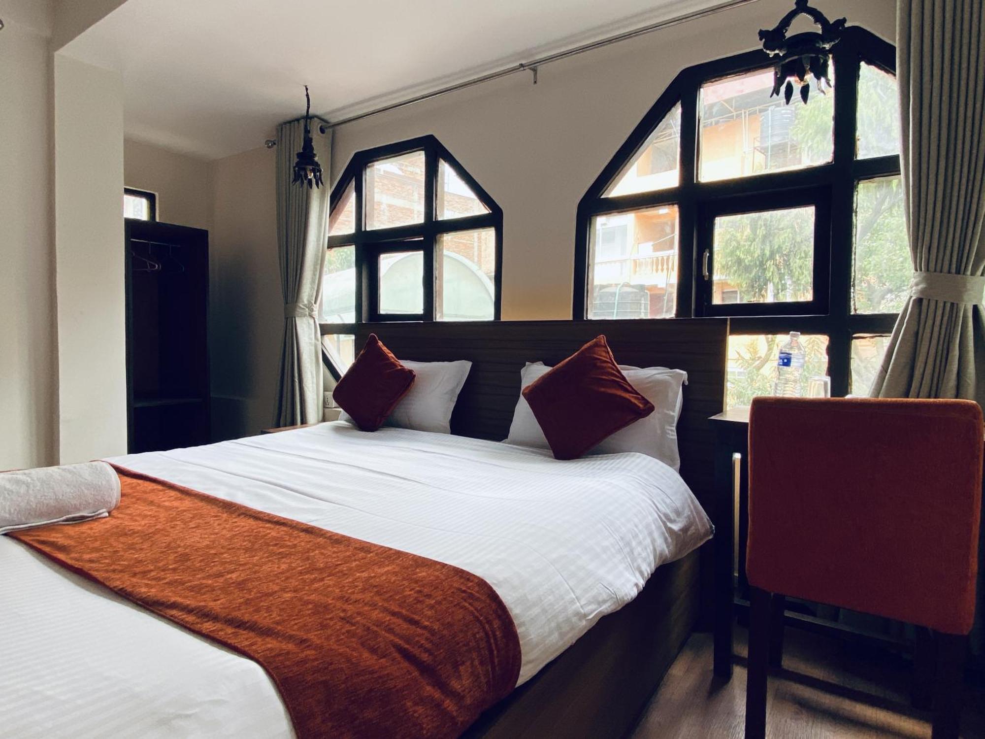 Hotel Pala Kathmandu Buitenkant foto