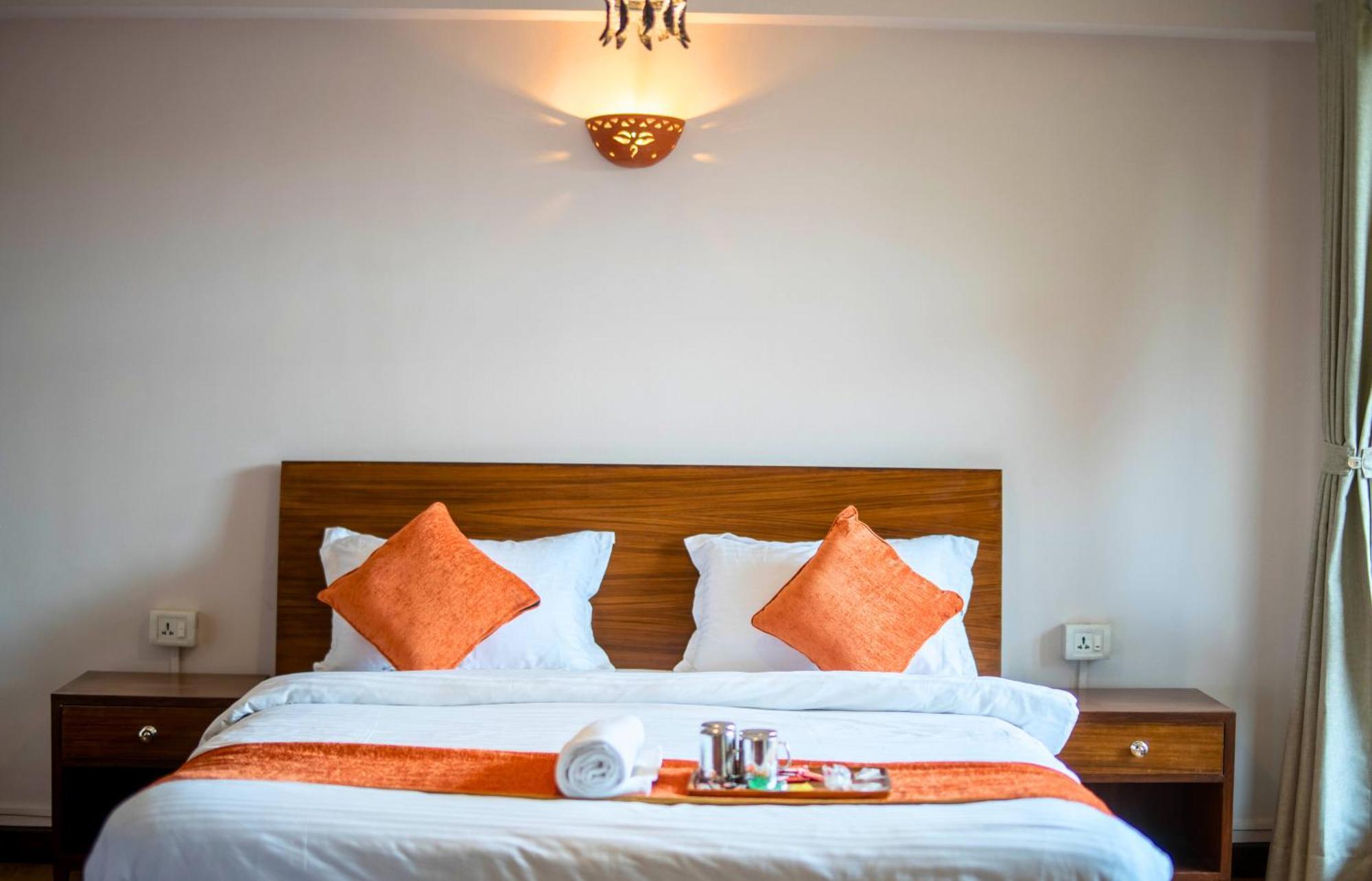 Hotel Pala Kathmandu Buitenkant foto